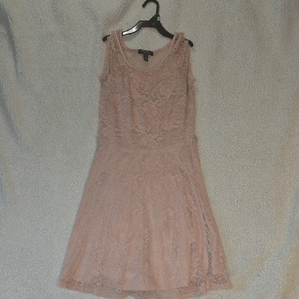 Elegant Lace Dress - Pink